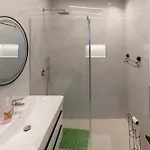 Spacious 2 Bedroom In Durrës